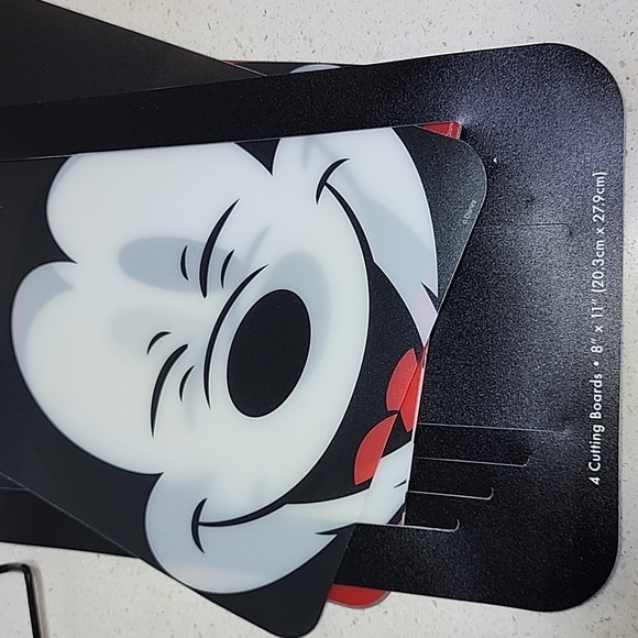 Mickey Mouse 4pk Flexible Cutting Boards New with tags - Picture 5 of 7